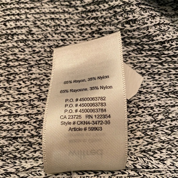 Aritzia - Wilfred Dunkirk Sleeveless Knit Vest / Cardigan - Size Medium - Picture 6 of 6